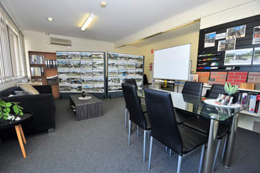 18 Creek Street Bendigo VIC 3550 - Image 2