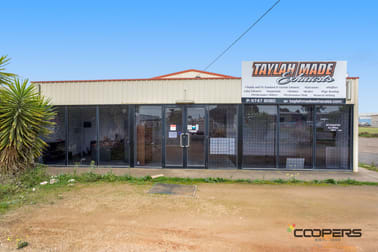 24 Collins Rd Melton VIC 3337 - Image 2