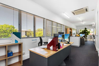 Suite 3/35 Thomas Street Noosaville QLD 4566 - Image 2