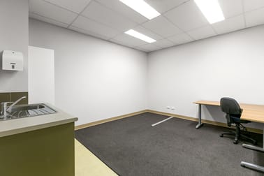 8A/58 Metroplex Avenue Murarrie QLD 4172 - Image 2