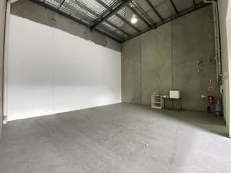 Unit 11/Unit 11, 15 Thackray Road Port Melbourne VIC 3207 - Image 2