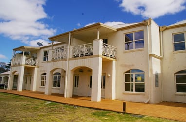 Suite 12/25 Isabel Street Toowoomba City QLD 4350 - Image 1
