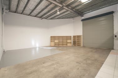 5/4 Resources Court Molendinar QLD 4214 - Image 2