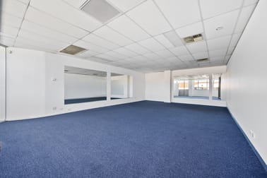 3/100 Douglas Parade Williamstown VIC 3016 - Image 2