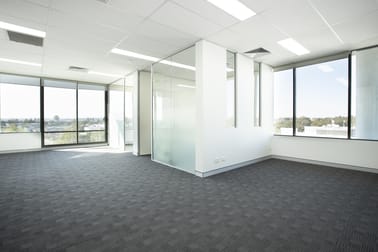 Part 5.04/5 Celebration Drive Bella Vista NSW 2153 - Image 3