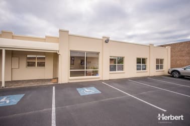 2/15 STURT STREET Mount Gambier SA 5290 - Image 2