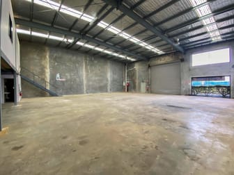 2/87-91 Heatherdale Road Ringwood VIC 3134 - Image 1