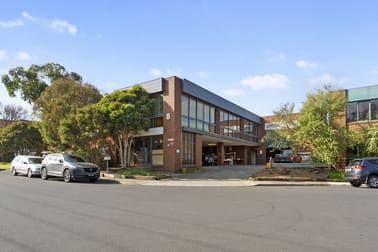 8 University Place Clayton North VIC 3169 - Image 1