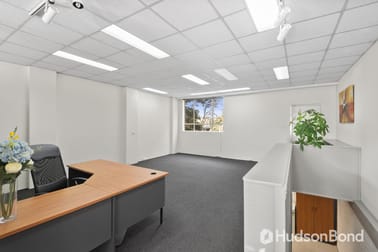 18 Pinnacle Crescent Bulleen VIC 3105 - Image 2