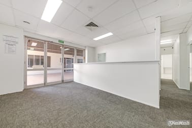2/79 Bolsover Street Rockhampton City QLD 4700 - Image 3