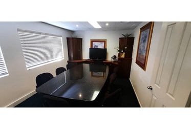 4/32 The Esplanade Paradise Point QLD 4216 - Image 2