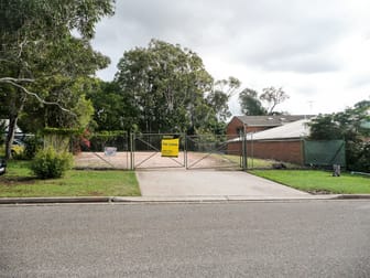 Tenancy 3/Fenced Yard - 15 Merrigal Road Port Macquarie NSW 2444 - Image 2