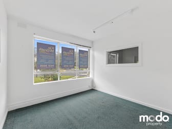 2/118 Bolton Street Eltham VIC 3095 - Image 3