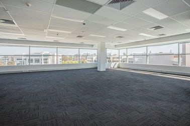 Click to view all images 5.08/12 Century Circuit Norwest NSW 2153 - Image 3