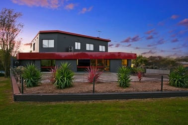 17 Barrenjoey Road Mona Vale NSW 2103 - Image 1