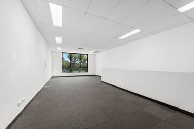 4/34 Wirraway Drive Port Melbourne VIC 3207 - Image 3