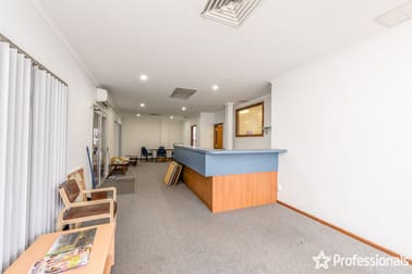 4C/14 Chapman Road Geraldton WA 6530 - Image 2
