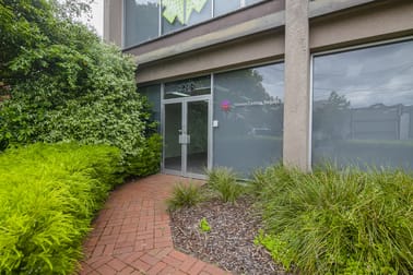 1/23 Lacey Street Croydon VIC 3136 - Image 3