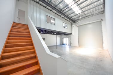 4/1 Hornet Place Burleigh Heads QLD 4220 - Image 1