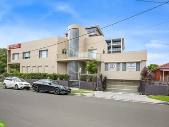 2/104 Kembla Street Wollongong NSW 2500 - Image 1