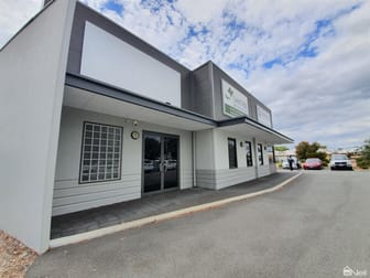 1/4 Mountain View Kelmscott WA 6111 - Image 1