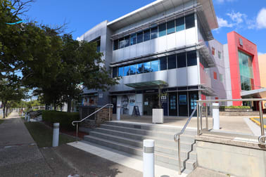 4/2 Waterfront Place Robina QLD 4226 - Image 1