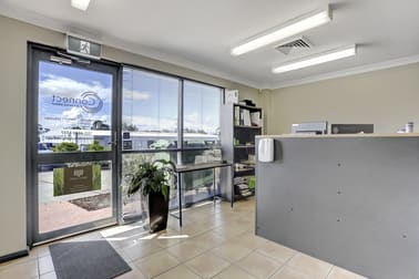 2/11 Glenwood Drive Thornton NSW 2322 - Image 3