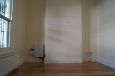 8 Robbs Parade Northcote VIC 3070 - Image 2