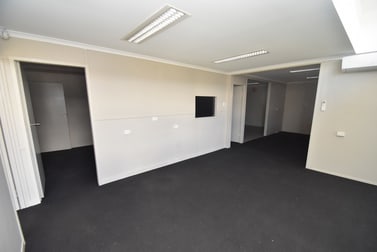 Unit 3/19 Keane Street Currajong QLD 4812 - Image 3