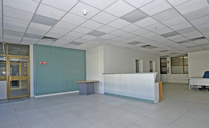 2/70 Cavenagh Street Darwin City NT 0800 - Image 2
