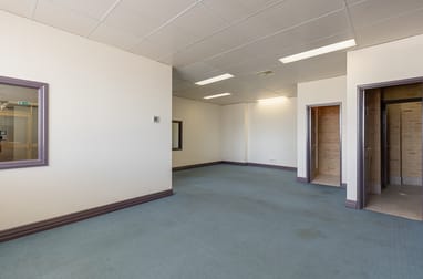 5A & 6A/74 Kent Way Malaga WA 6090 - Image 2