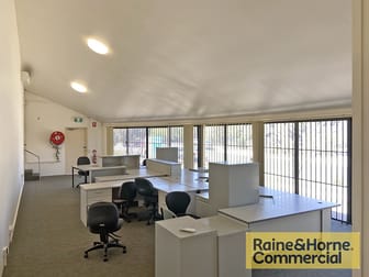 1/11 Combarton Street Brendale QLD 4500 - Image 3