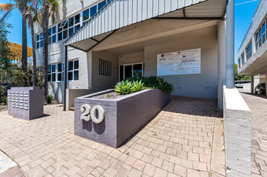 9/20 Kearns Crescent Ardross WA 6153 - Image 3