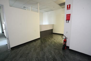 6/161 London Circuit City ACT 2601 - Image 3