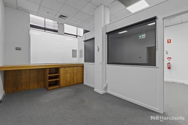 1/60 Little Ryrie Street Geelong VIC 3220 - Image 3