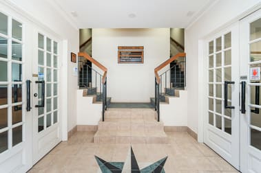 4/16 Moreau Mews Applecross WA 6153 - Image 3