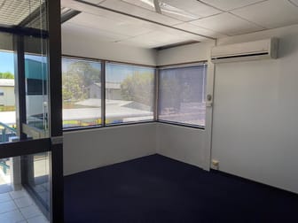 15/92 Pease Street Manoora QLD 4870 - Image 3