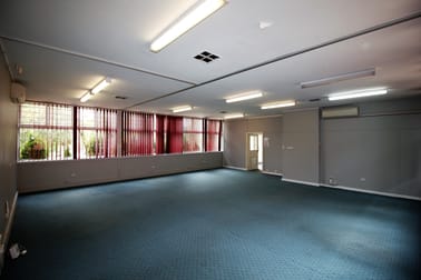 2/14 Railway Crescent Croydon VIC 3136 - Image 3