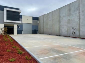 5/65-68 Eucumbene Drive Ravenhall VIC 3023 - Image 2