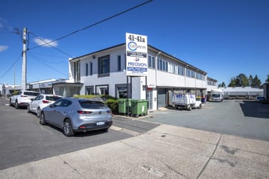 Unit 5/41 Whyalla Street Fyshwick ACT 2609 - Image 1