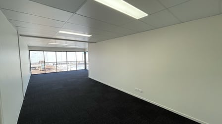 8/18 Hancock Way Baringa QLD 4551 - Image 3
