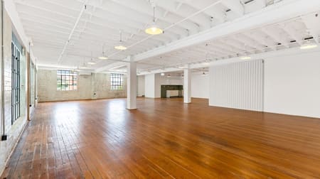 2/104 Commonwealth St Surry Hills NSW 2010 - Image 2