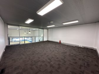 Click to view all images 2/71 Leichhardt Street Kingston ACT 2604 - Image 2