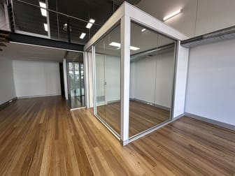 Click to view all images 2/71 Leichhardt Street Kingston ACT 2604 - Image 3