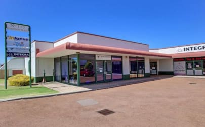 4/3 Robinson Place Rockingham WA 6168 - Image 1