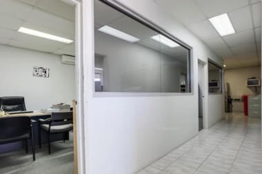 4/3 Robinson Place Rockingham WA 6168 - Image 3