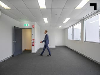 10/23A Cook Road Mitcham VIC 3132 - Image 3