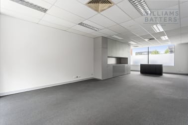 9/210 Toorak Road South Yarra VIC 3141 - Image 2
