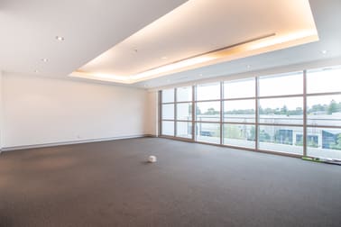 2.13/4 Columbia Court Norwest NSW 2153 - Image 2