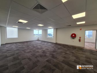 74 Scanlon Drive Epping VIC 3076 - Image 3